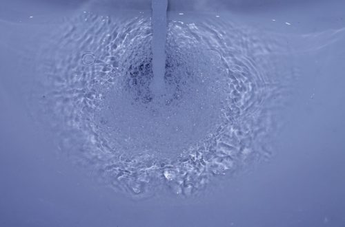 Jak se vyhnout zbytečnému plýtvání vodou v domácnosti